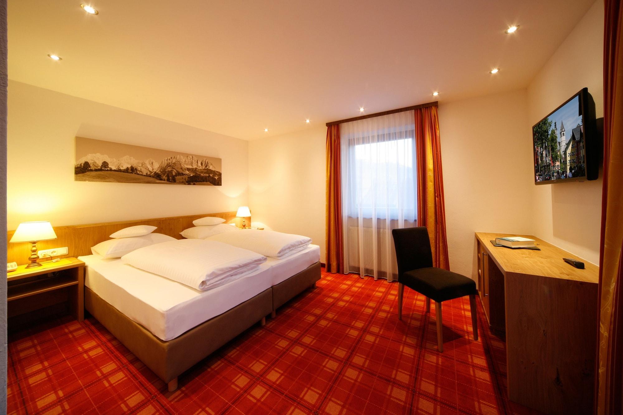 Hotel Resch Kitzbuhel Exterior photo