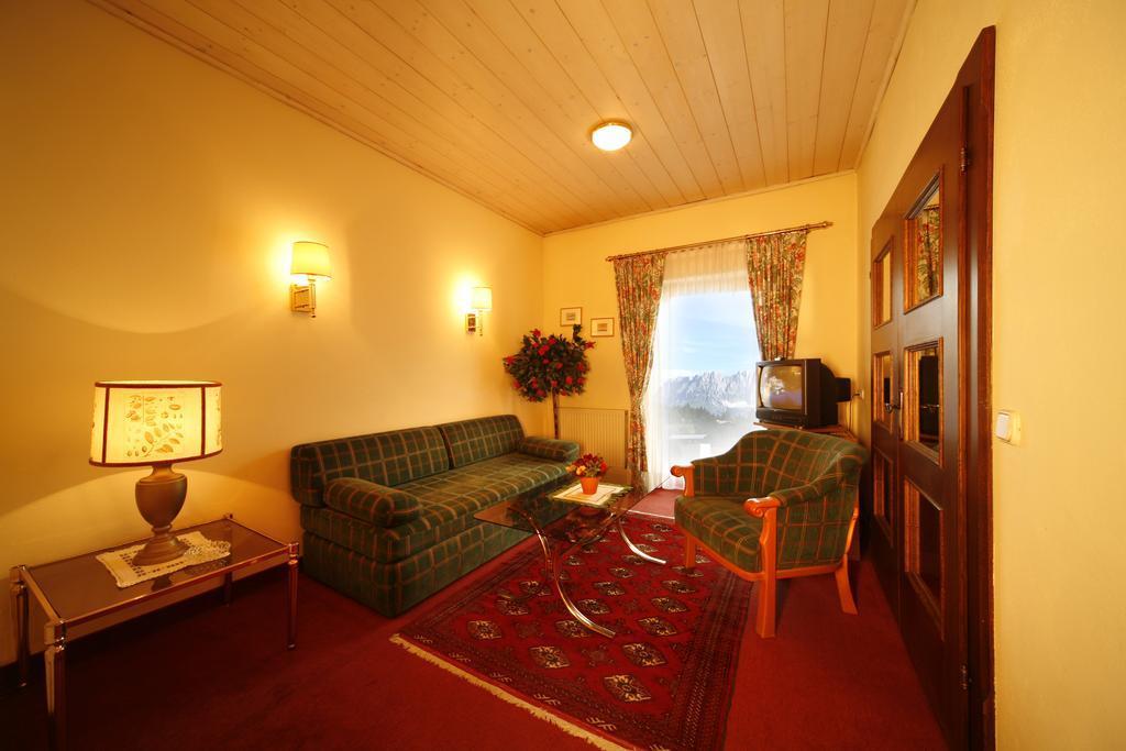 Hotel Resch Kitzbuhel Exterior photo
