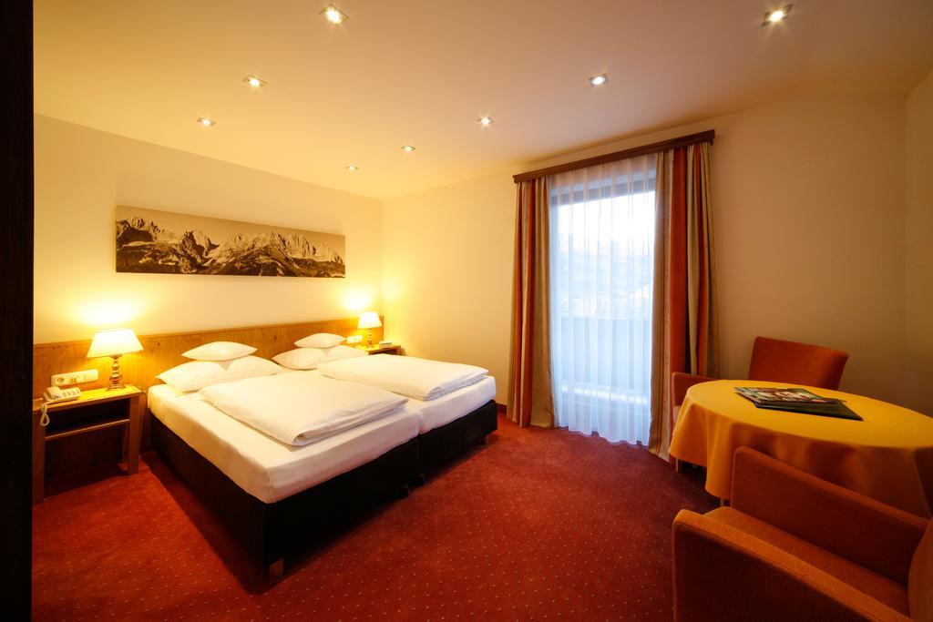 Hotel Resch Kitzbuhel Exterior photo