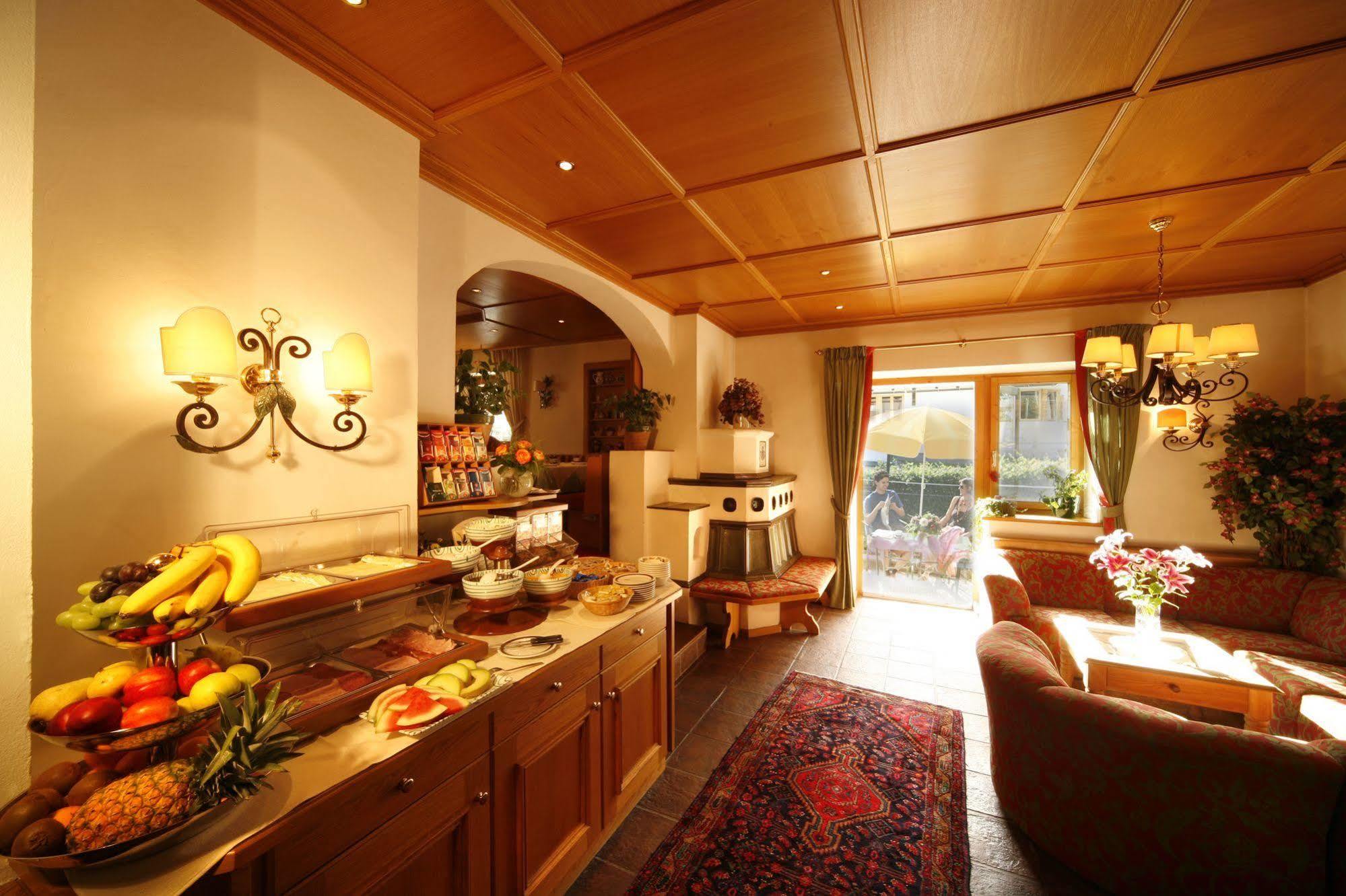Hotel Resch Kitzbuhel Exterior photo
